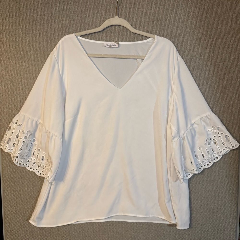 Calvin Klein size 1x White Blouse with Eyelet bell Sleeves - Picture 4 of 10